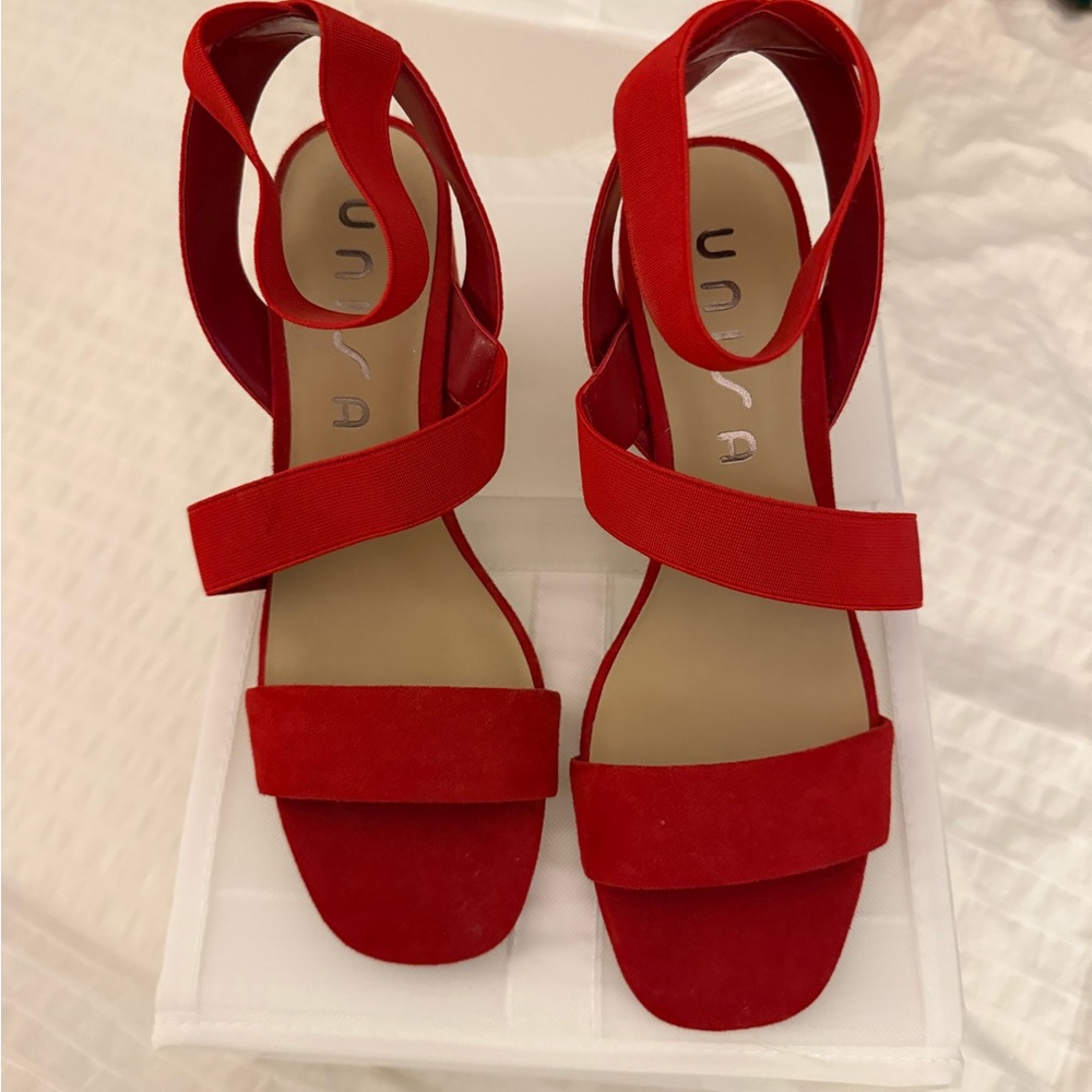 Unisa Bold Red Sandals